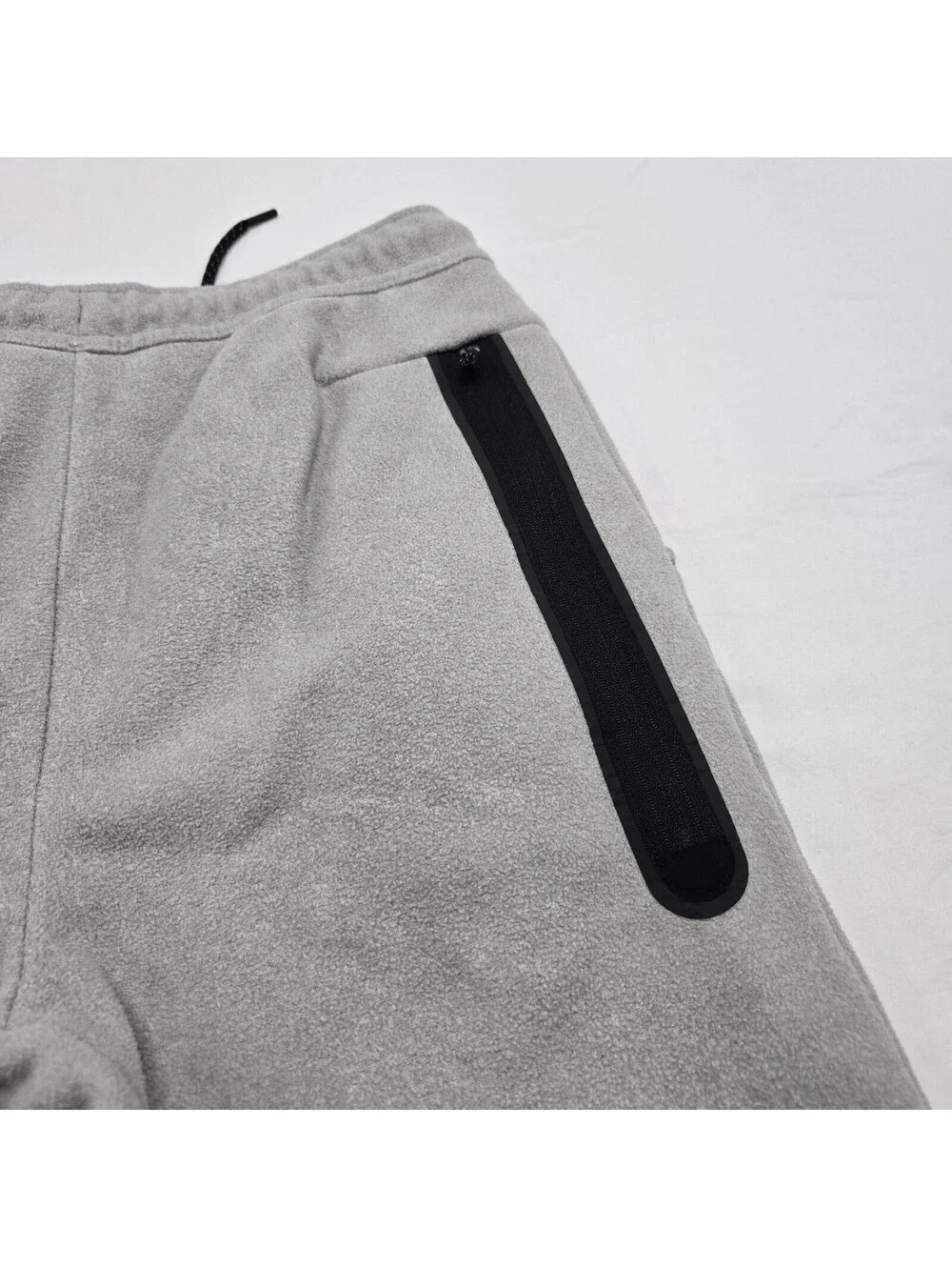 EUC Men's SMALL Nike Tech Fleece Winter Joggers Grey Logo Sweatpants DQ4808-016